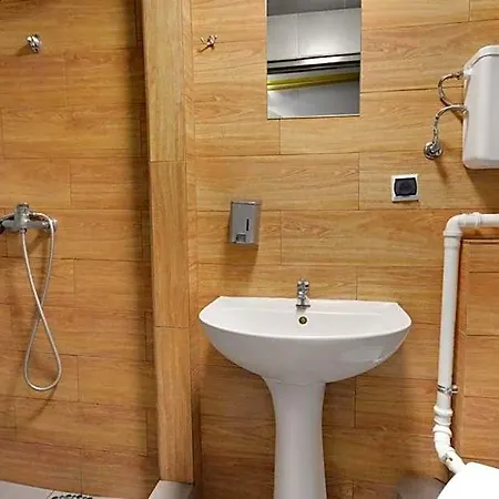Najtansze Rybna 9 Hostel Łódź